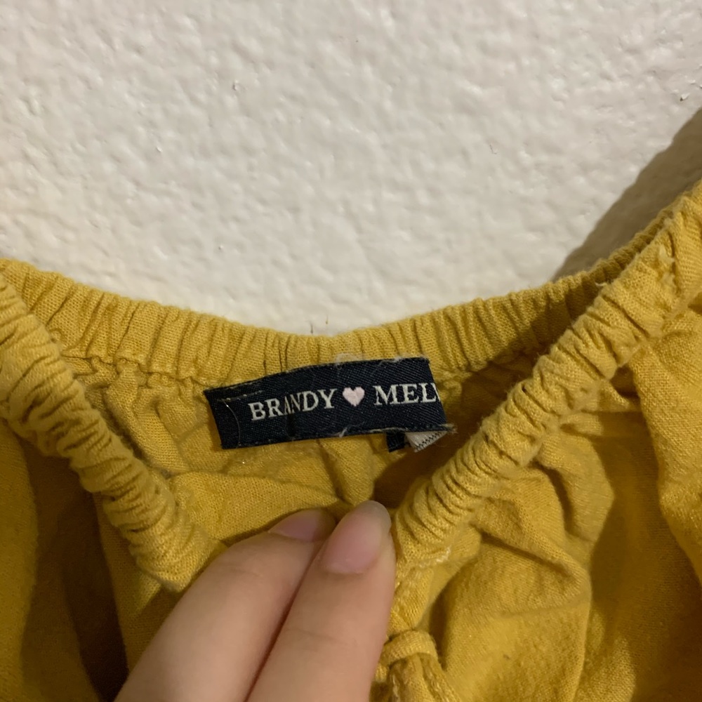 NWOT Brandy Melville Marilyn Top - Picture 4 of 4